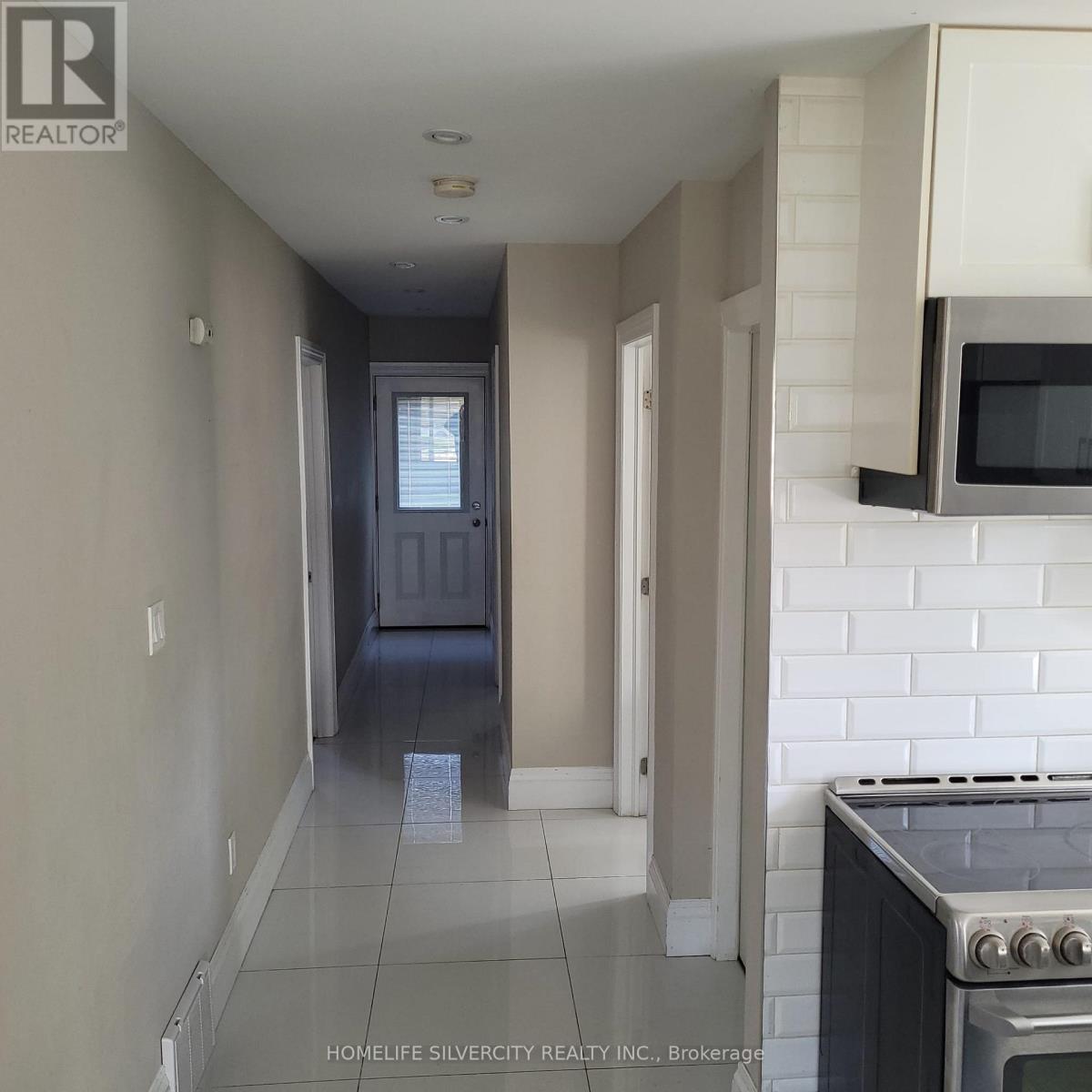 181 Flora Drive, Toronto, Ontario  M1P 1B1 - Photo 2 - E12492436