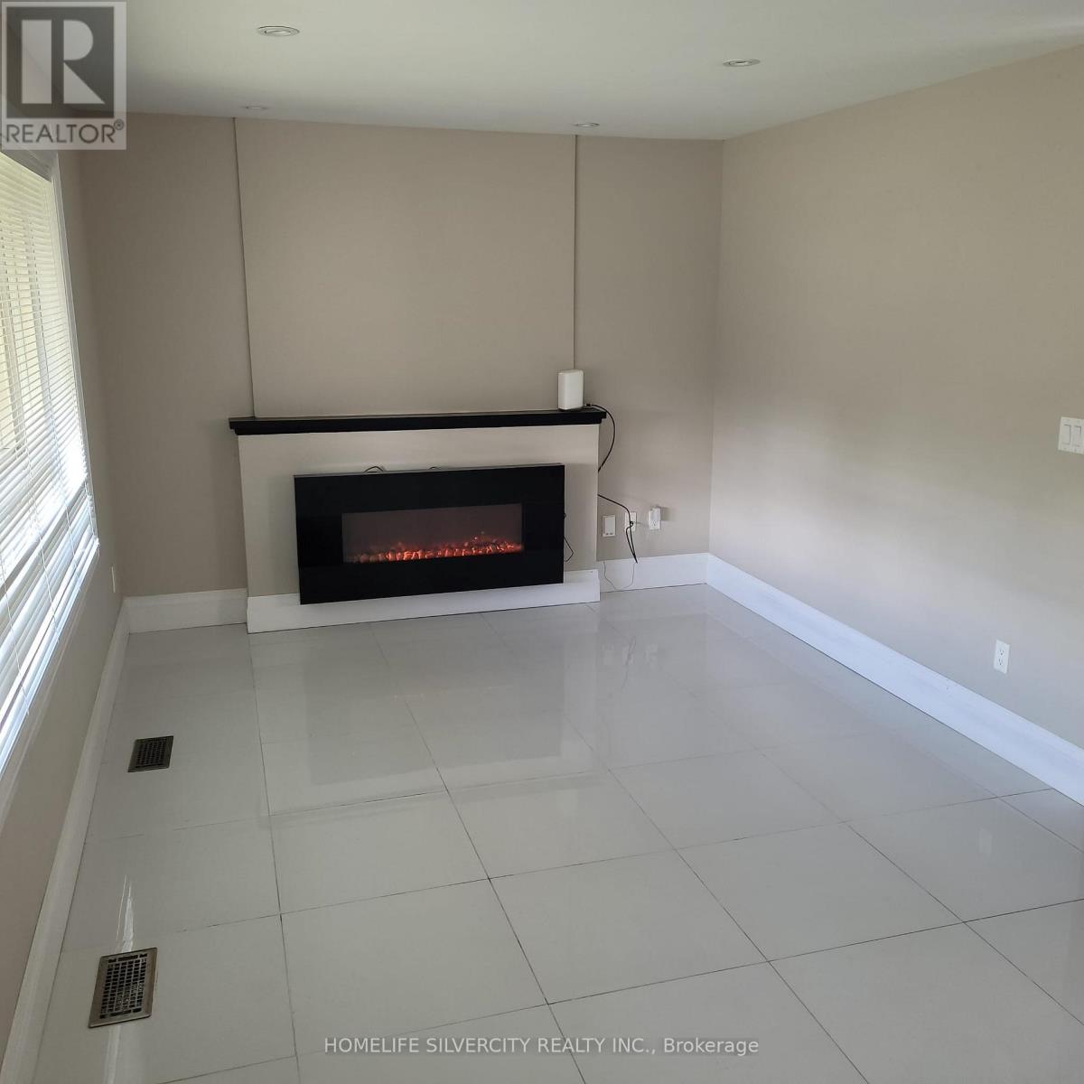 181 Flora Drive, Toronto, Ontario  M1P 1B1 - Photo 6 - E12492436