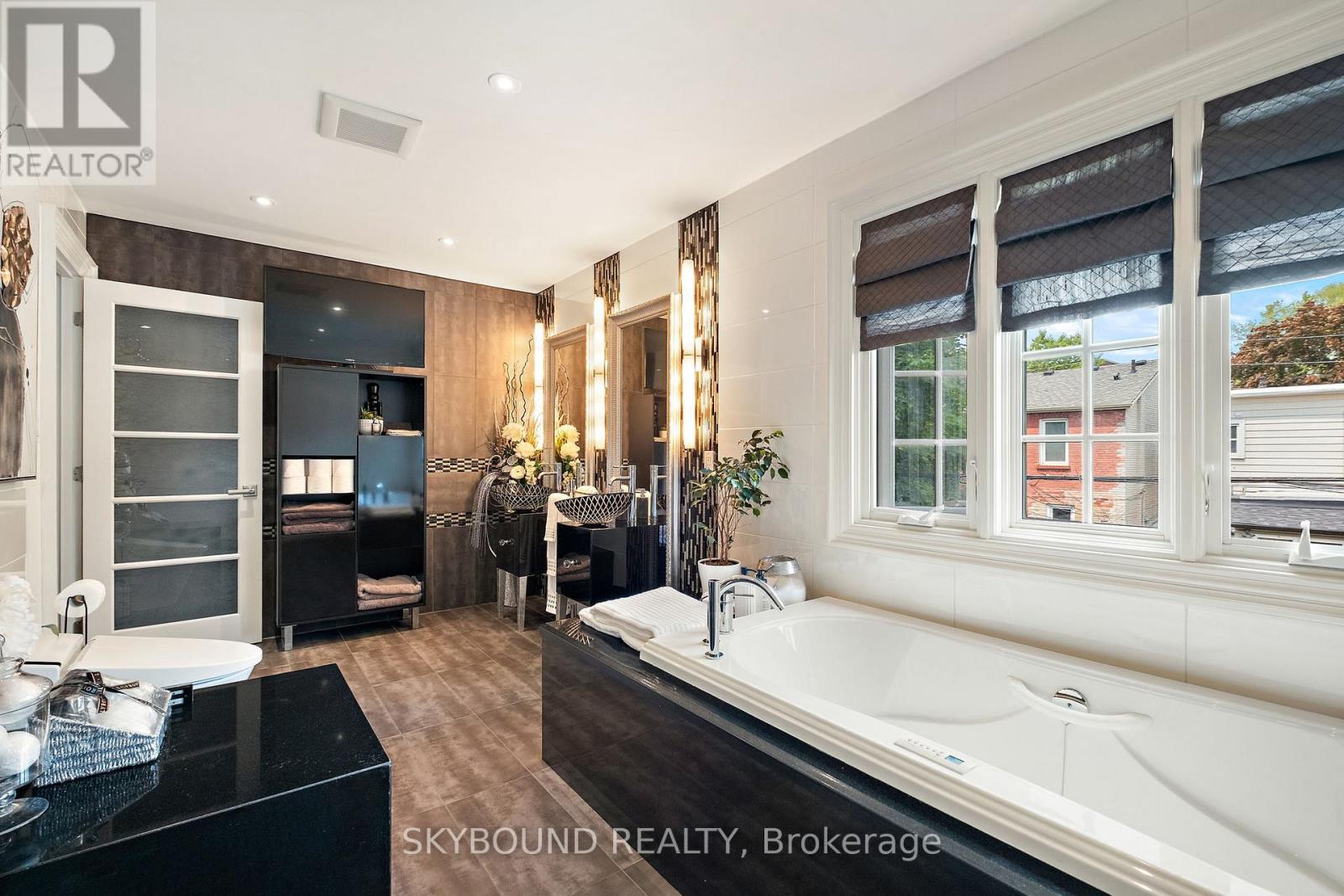 20 Fairview Boulevard, Toronto, Ontario  M4K 1L9 - Photo 32 - E12492440