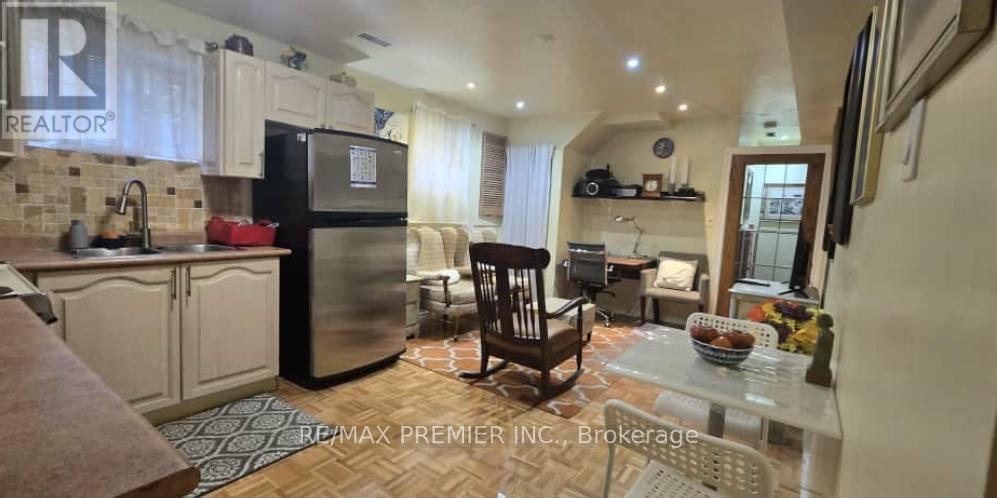 Lower - 28 Rotary Drive, Toronto, Ontario  M1B 2J1 - Photo 10 - E12492450