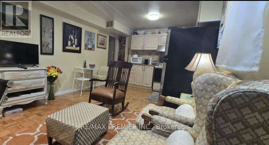 Lower - 28 Rotary Drive, Toronto, Ontario  M1B 2J1 - Photo 11 - E12492450