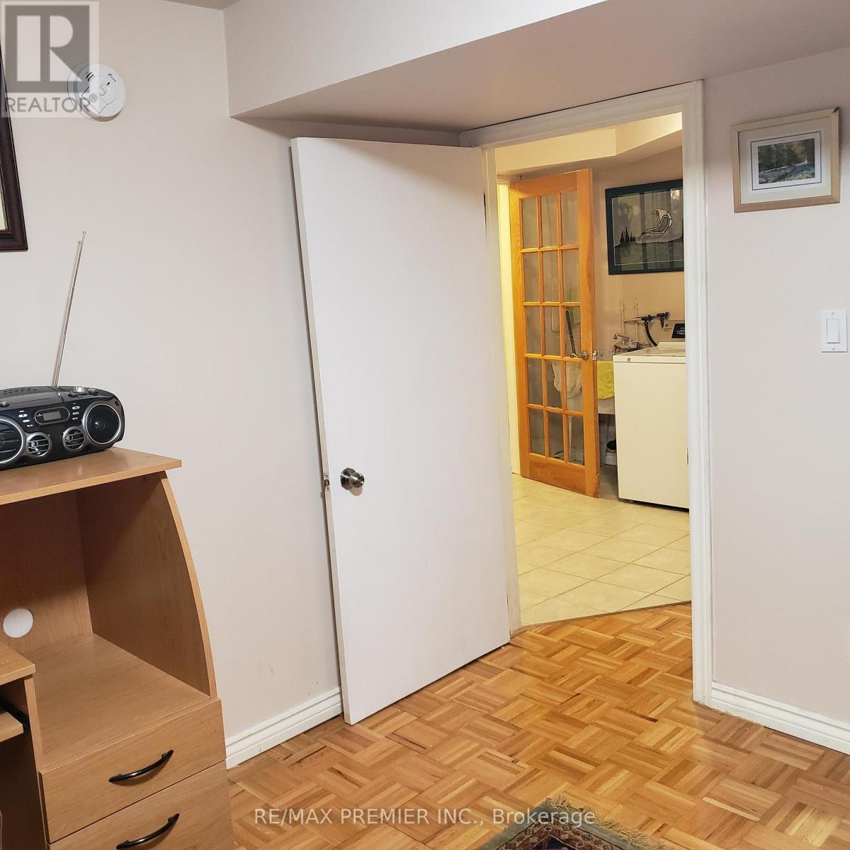 Lower - 28 Rotary Drive, Toronto, Ontario  M1B 2J1 - Photo 18 - E12492450