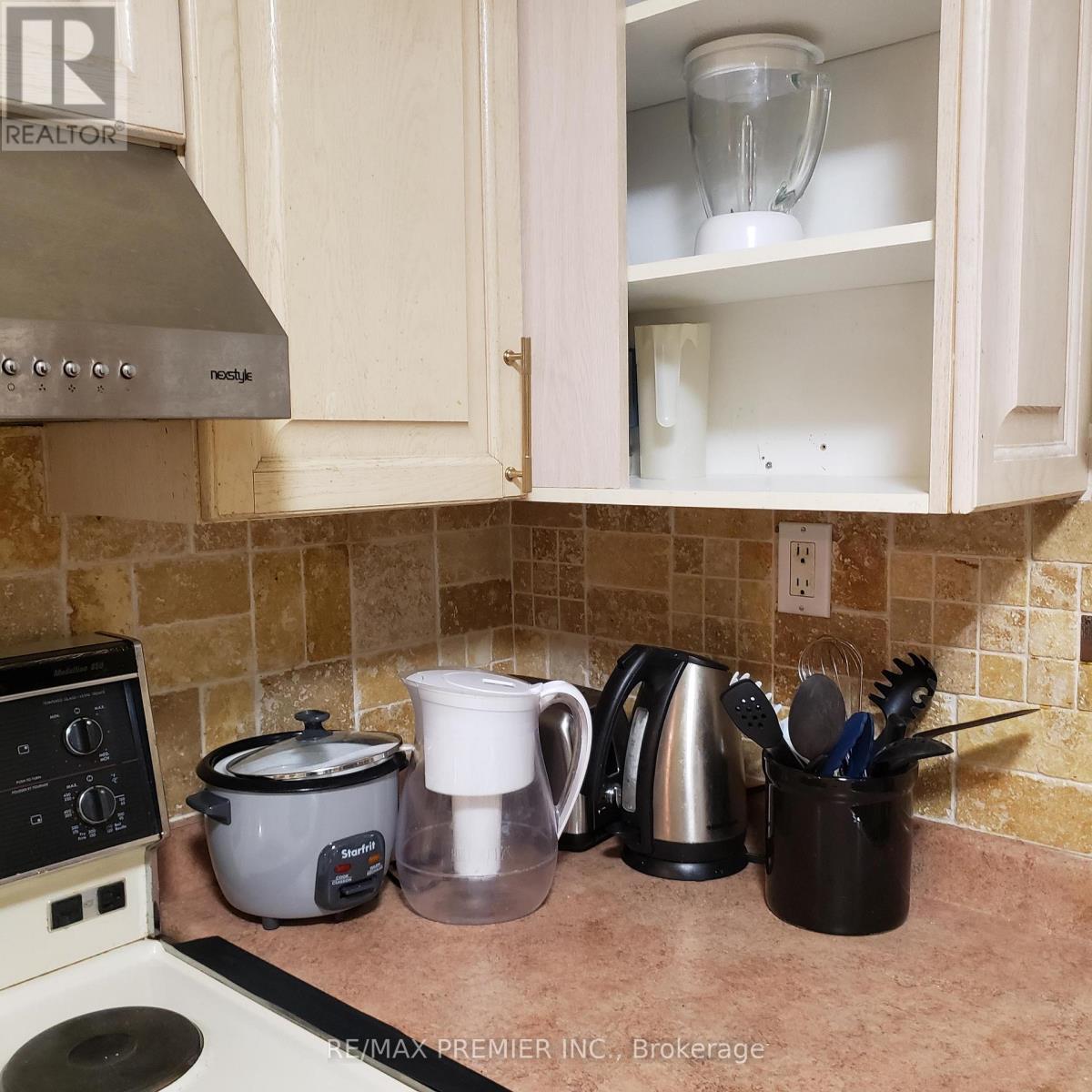 Lower - 28 Rotary Drive, Toronto, Ontario  M1B 2J1 - Photo 6 - E12492450