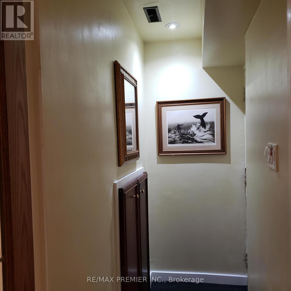 Lower - 28 Rotary Drive, Toronto, Ontario  M1B 2J1 - Photo 9 - E12492450