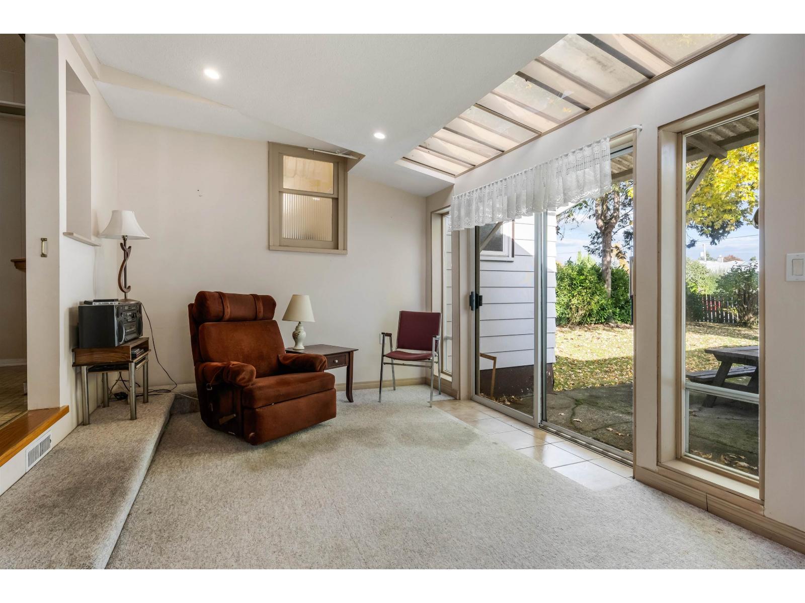 9170 Holly Street, Chilliwack Proper East, Chilliwack, British Columbia  V2P 6A7 - Photo 4 - R3063341