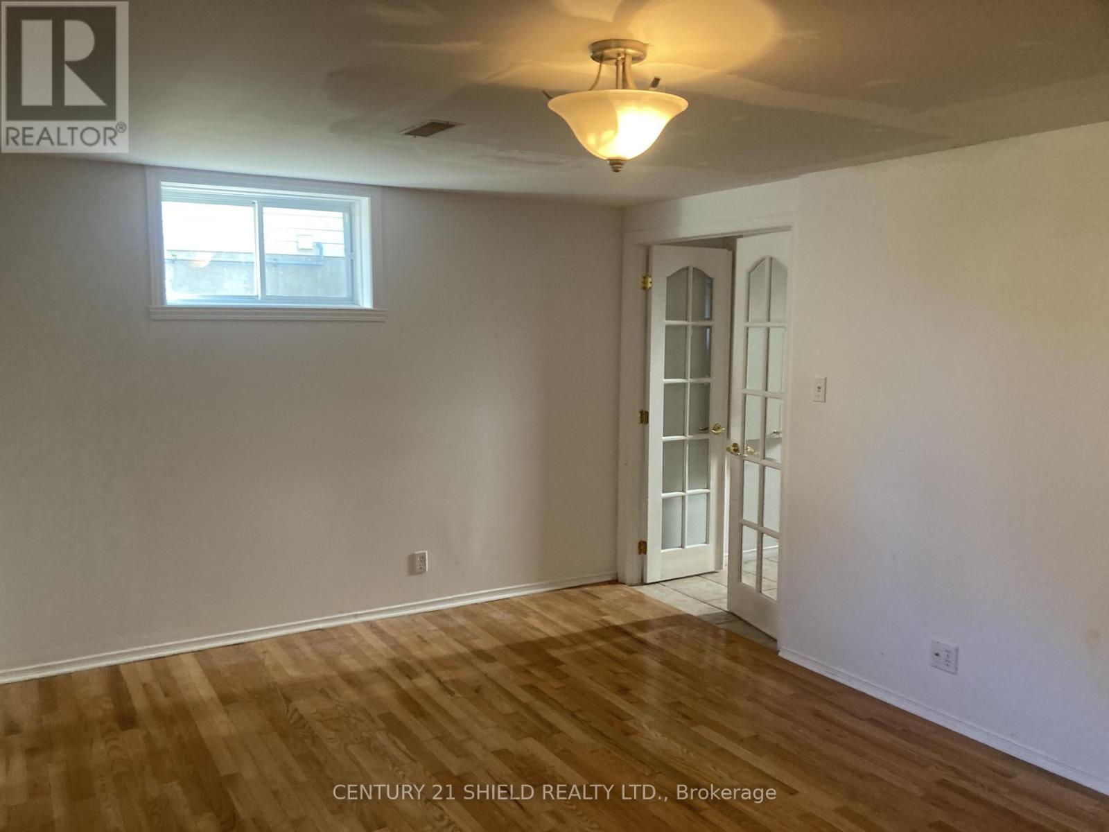 21255 Mcnaughton Court E, South Glengarry, Ontario  K0C 1E0 - Photo 13 - X12492584