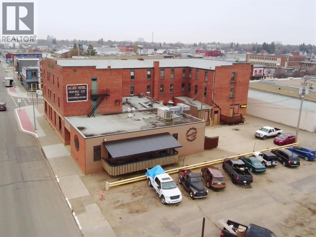 5078 50 Street, Camrose, Alberta  T2V 1R2 - Photo 2 - A2254897