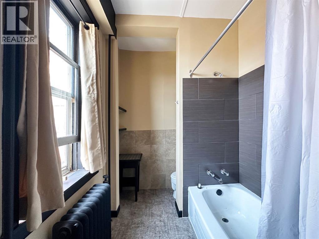 5078 50 Street, Camrose, Alberta  T2V 1R2 - Photo 42 - A2254897