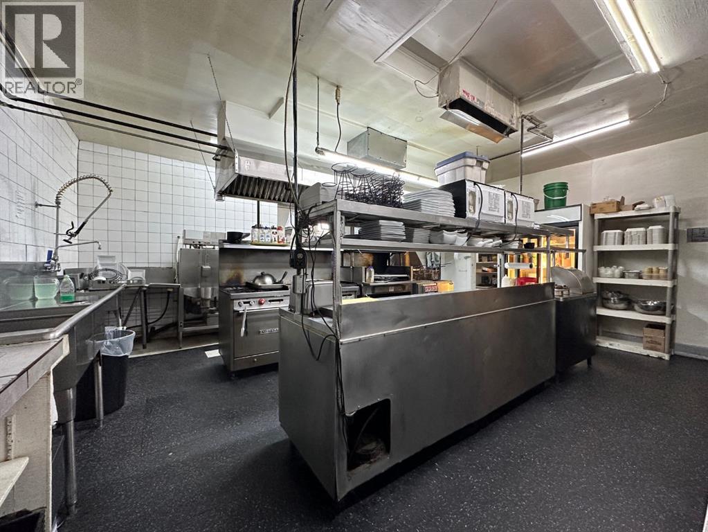 5078 50 Street, Camrose, Alberta  T2V 1R2 - Photo 30 - A2254897