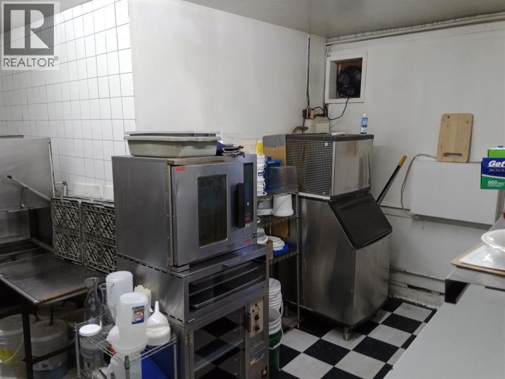 5078 50 Street, Camrose, Alberta  T2V 1R2 - Photo 33 - A2254897