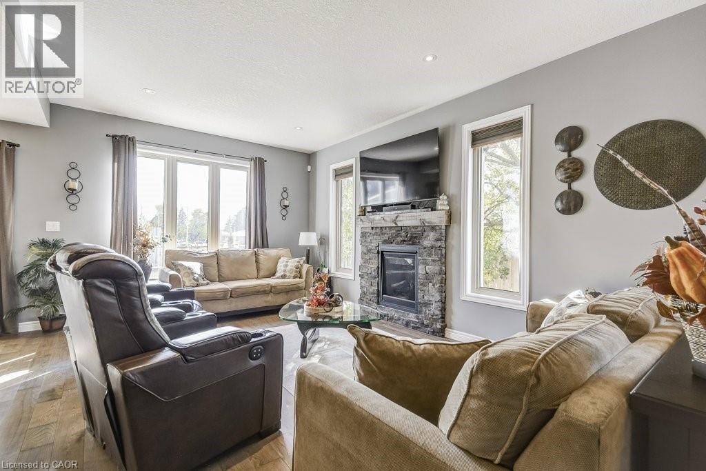 132a Scott Avenue, Paris, Ontario  N3L 0C9 - Photo 10 - 40784302