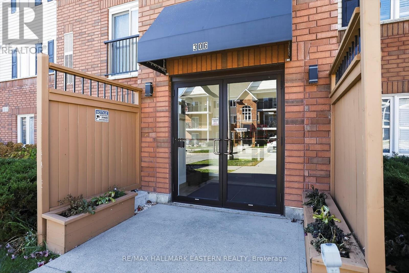 #309 - 306 Spillsbury Drive, Peterborough, Ontario  K9K 0B5 - Photo 3 - X12492688