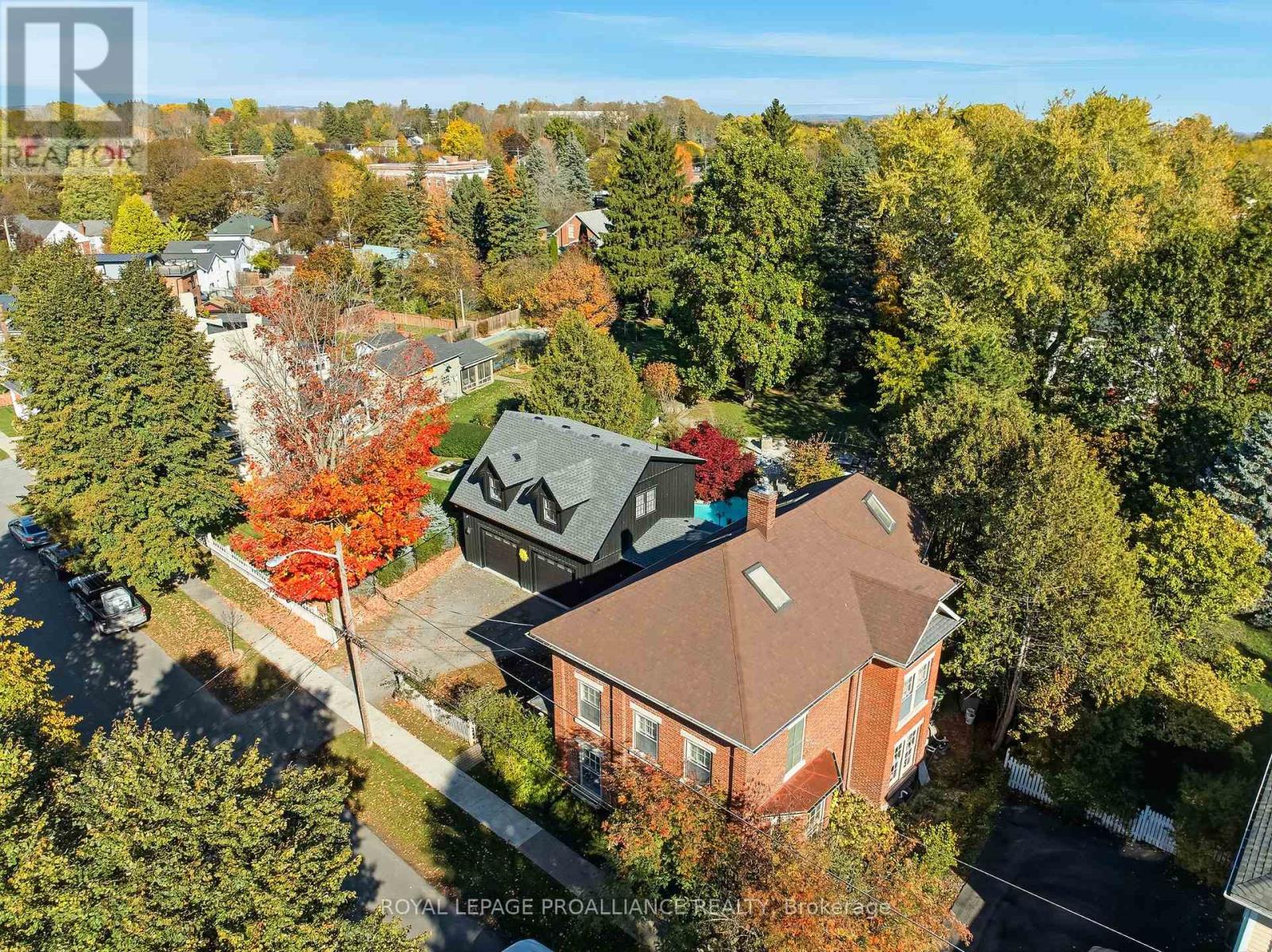 13 King Street, Port Hope, Ontario L1A 2R3 - Photo 2 - X12492738