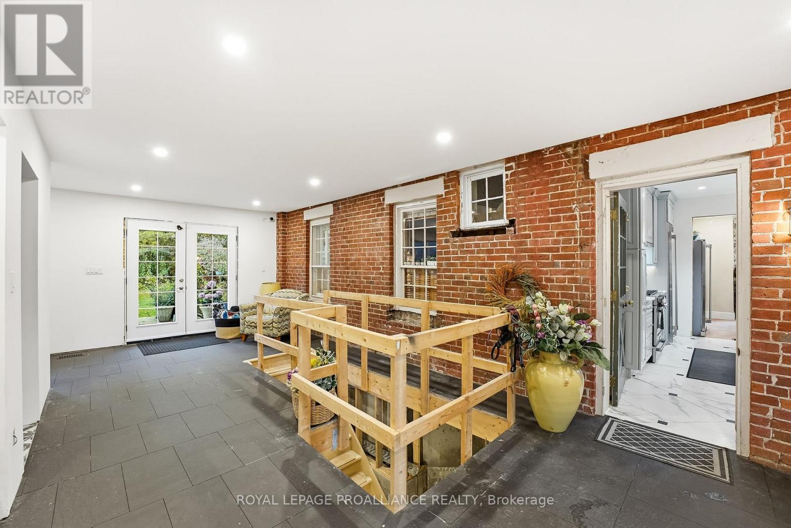 13 King Street, Port Hope, Ontario L1A 2R3 - Photo 35 - X12492738