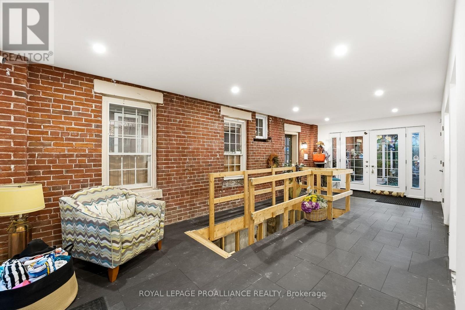 13 King Street, Port Hope, Ontario L1A 2R3 - Photo 36 - X12492738