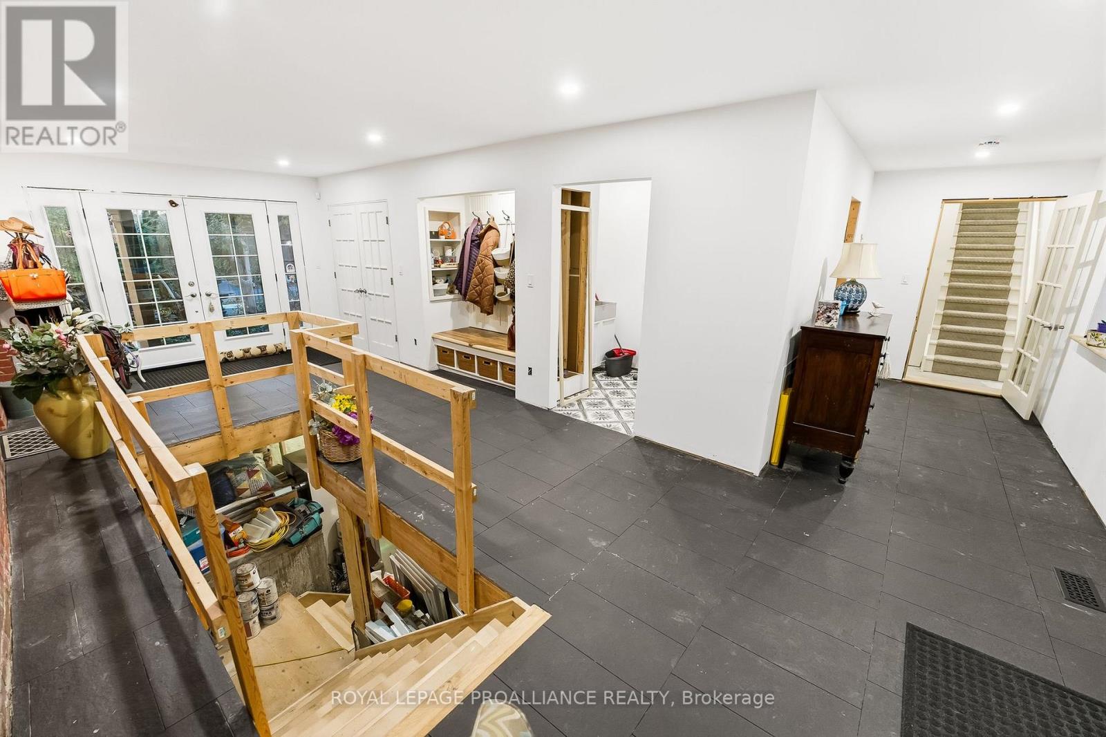 13 King Street, Port Hope, Ontario L1A 2R3 - Photo 42 - X12492738