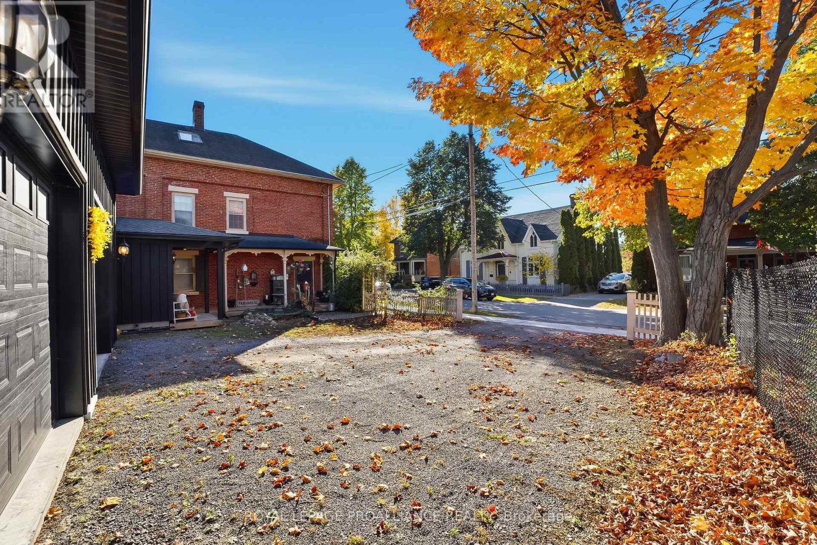 13 King Street, Port Hope, Ontario L1A 2R3 - Photo 5 - X12492738