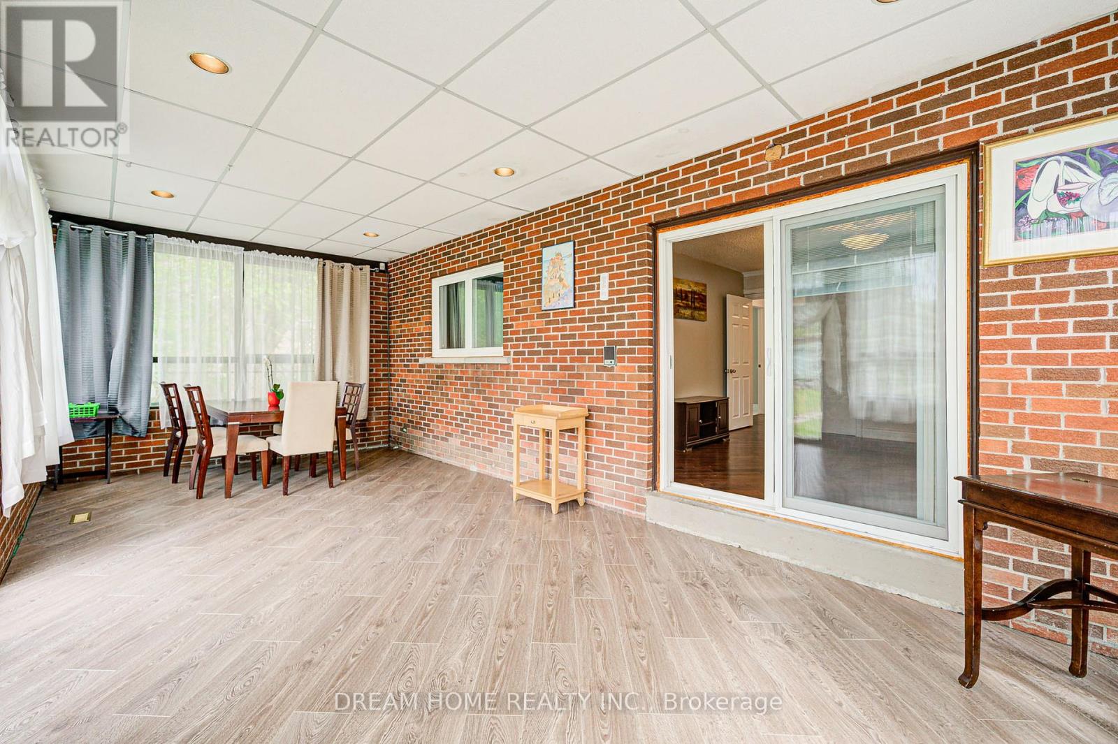 Lower - 98 Weldrick Road W, Richmond Hill, Ontario  L4C 3T8 - Photo 9 - N12492478