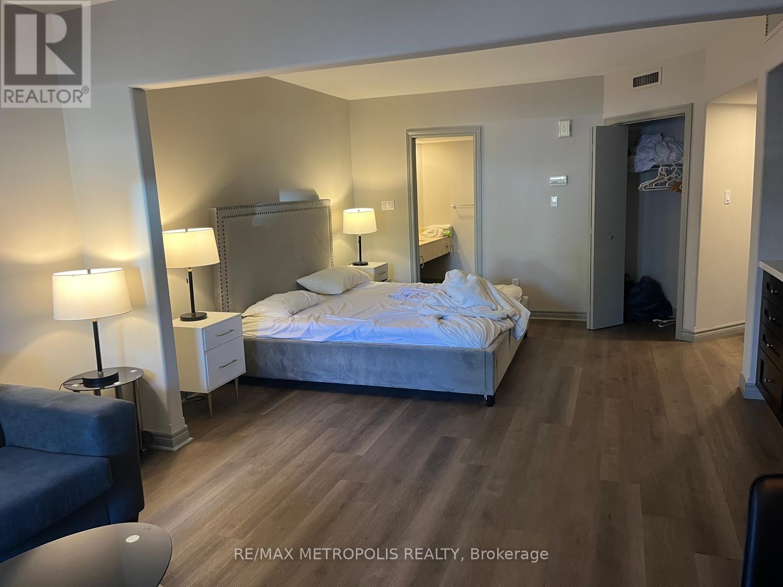 2030-31 - 90 Highland Drive, Oro-Medonte, Ontario  L0L 2L0 - Photo 11 - S12492528