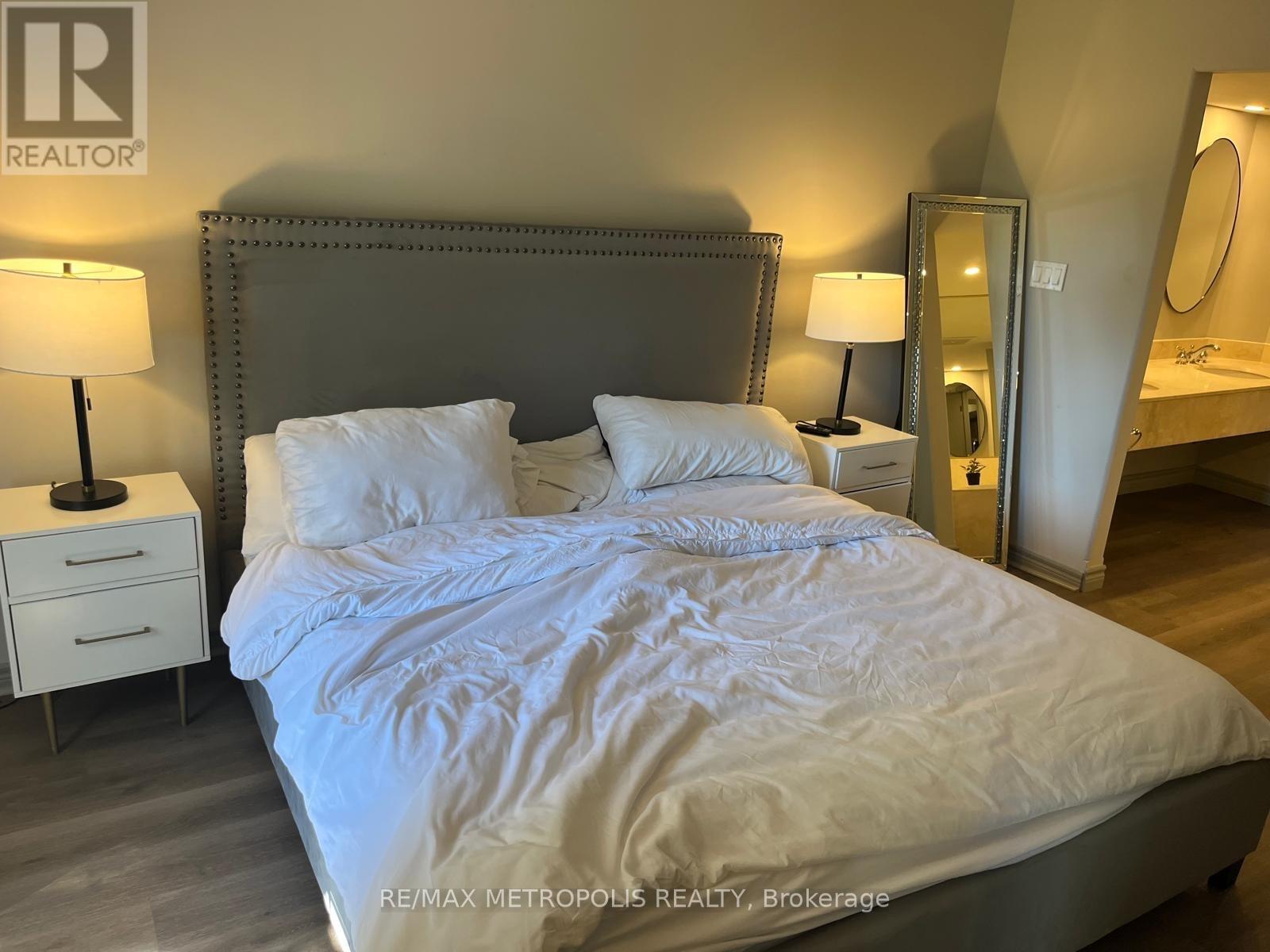 2030-31 - 90 Highland Drive, Oro-Medonte, Ontario  L0L 2L0 - Photo 12 - S12492528