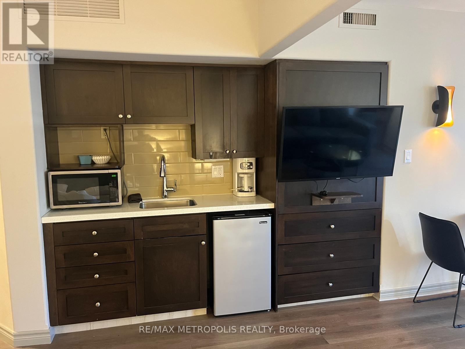 2030-31 - 90 Highland Drive, Oro-Medonte, Ontario  L0L 2L0 - Photo 15 - S12492528