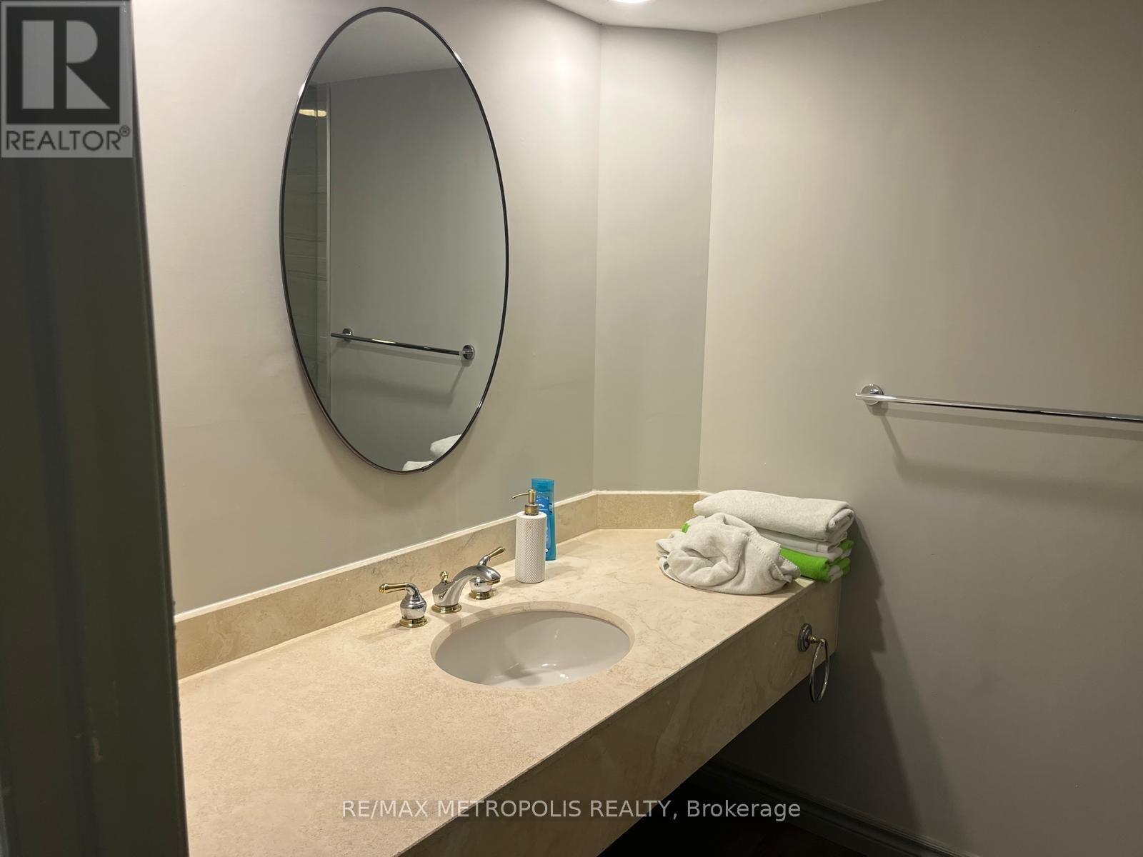 2030-31 - 90 Highland Drive, Oro-Medonte, Ontario  L0L 2L0 - Photo 18 - S12492528