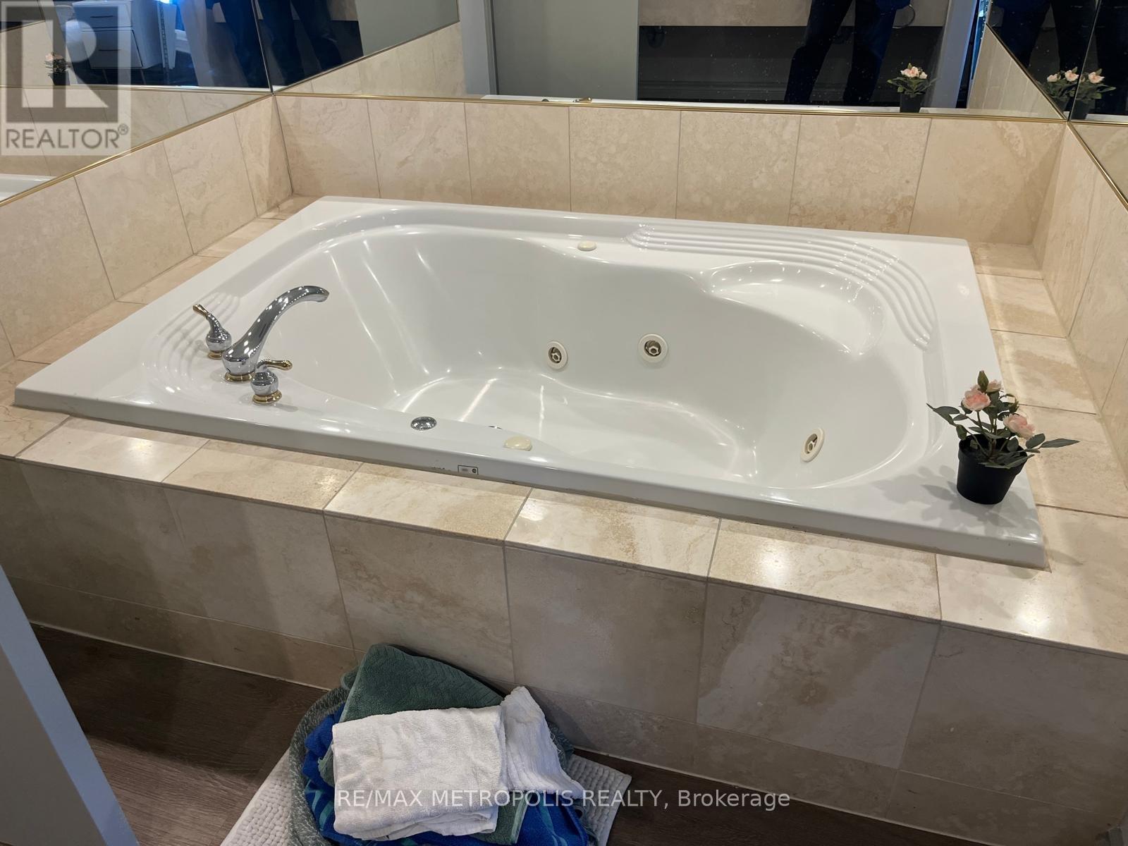 2030-31 - 90 Highland Drive, Oro-Medonte, Ontario  L0L 2L0 - Photo 22 - S12492528