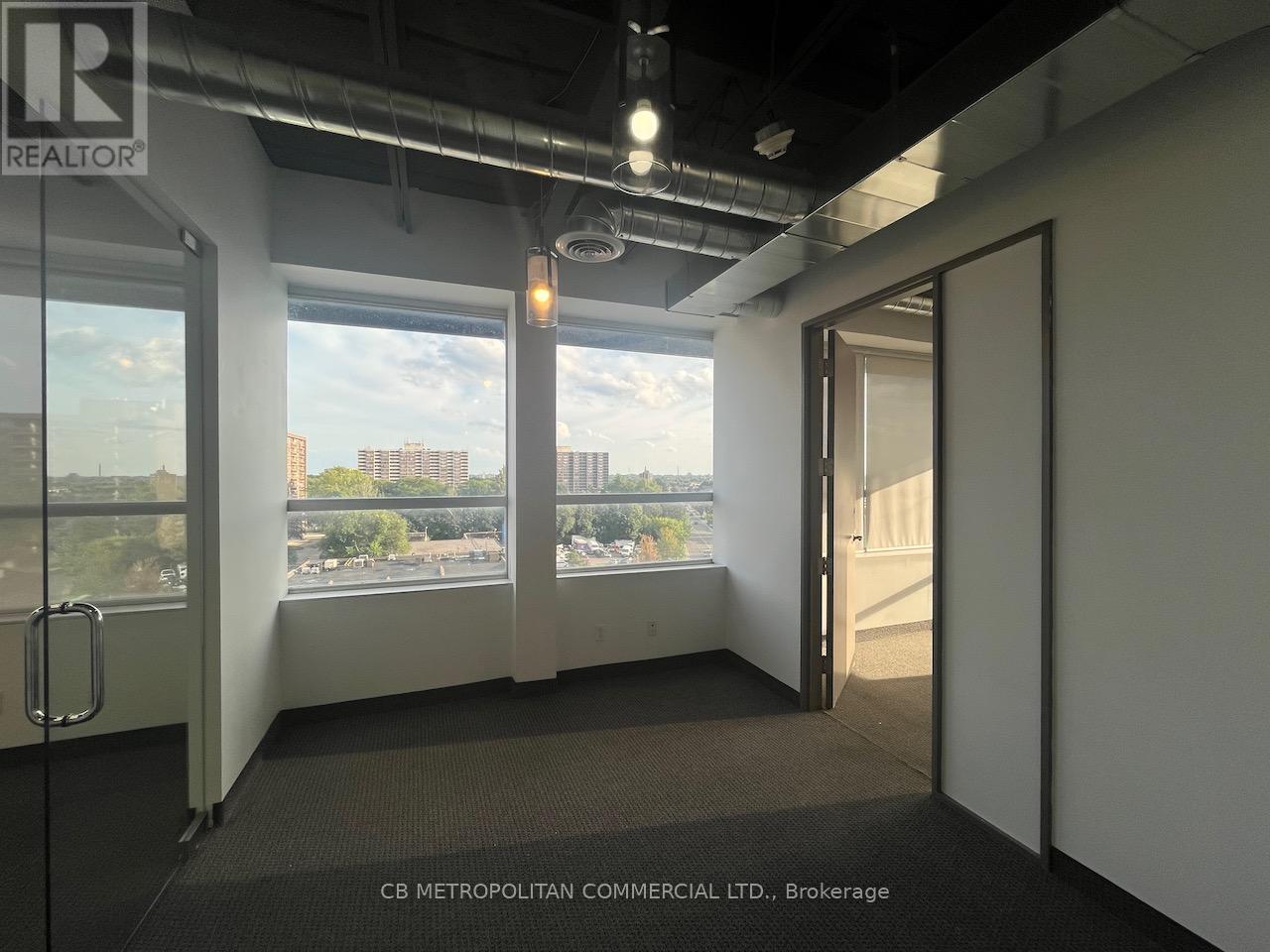 1880 O'connor Drive, Toronto, Ontario M4A 1W9 - Photo 11 - C12471330