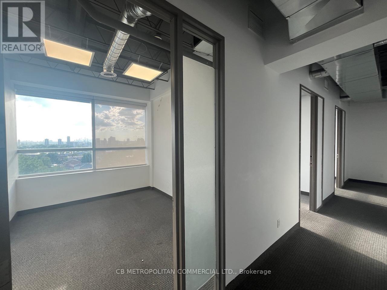 1880 O'connor Drive, Toronto, Ontario M4A 1W9 - Photo 13 - C12471330