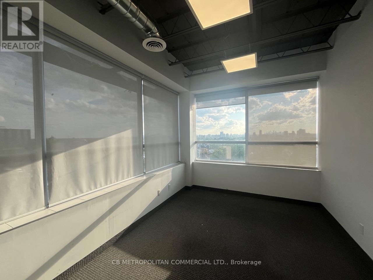 1880 O'connor Drive, Toronto, Ontario M4A 1W9 - Photo 12 - C12471330