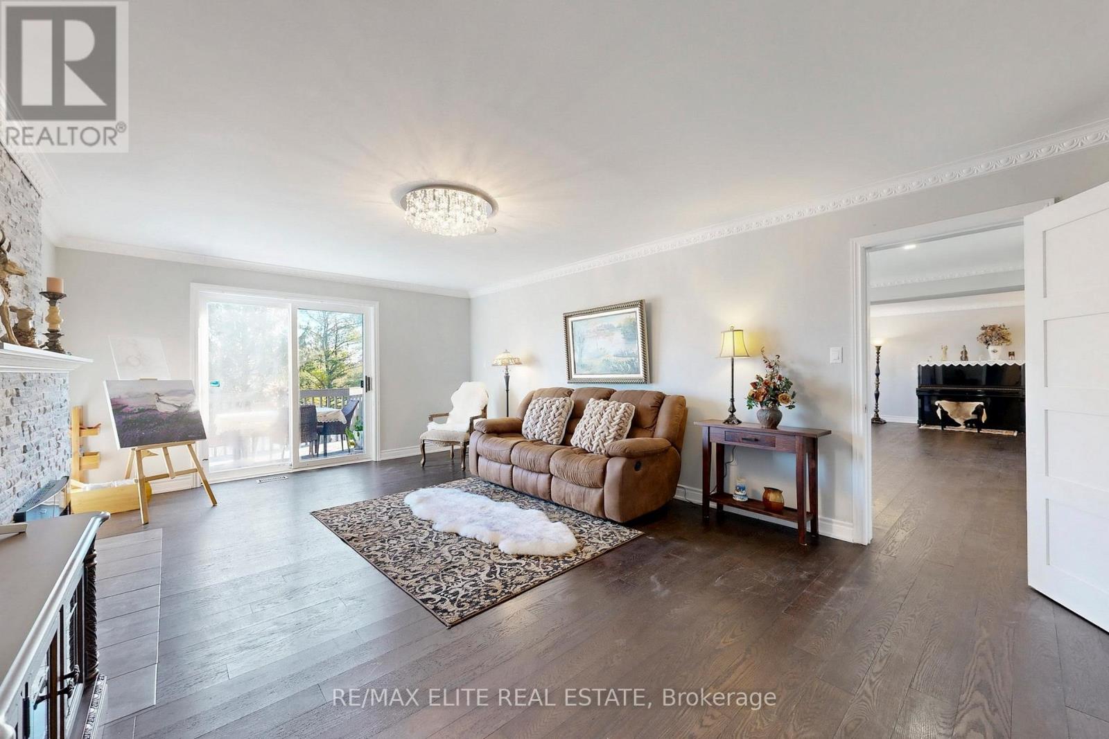 9 Island Lake Drive, Whitchurch-Stouffville, Ontario  L4A 3G7 - Photo 19 - N12489158