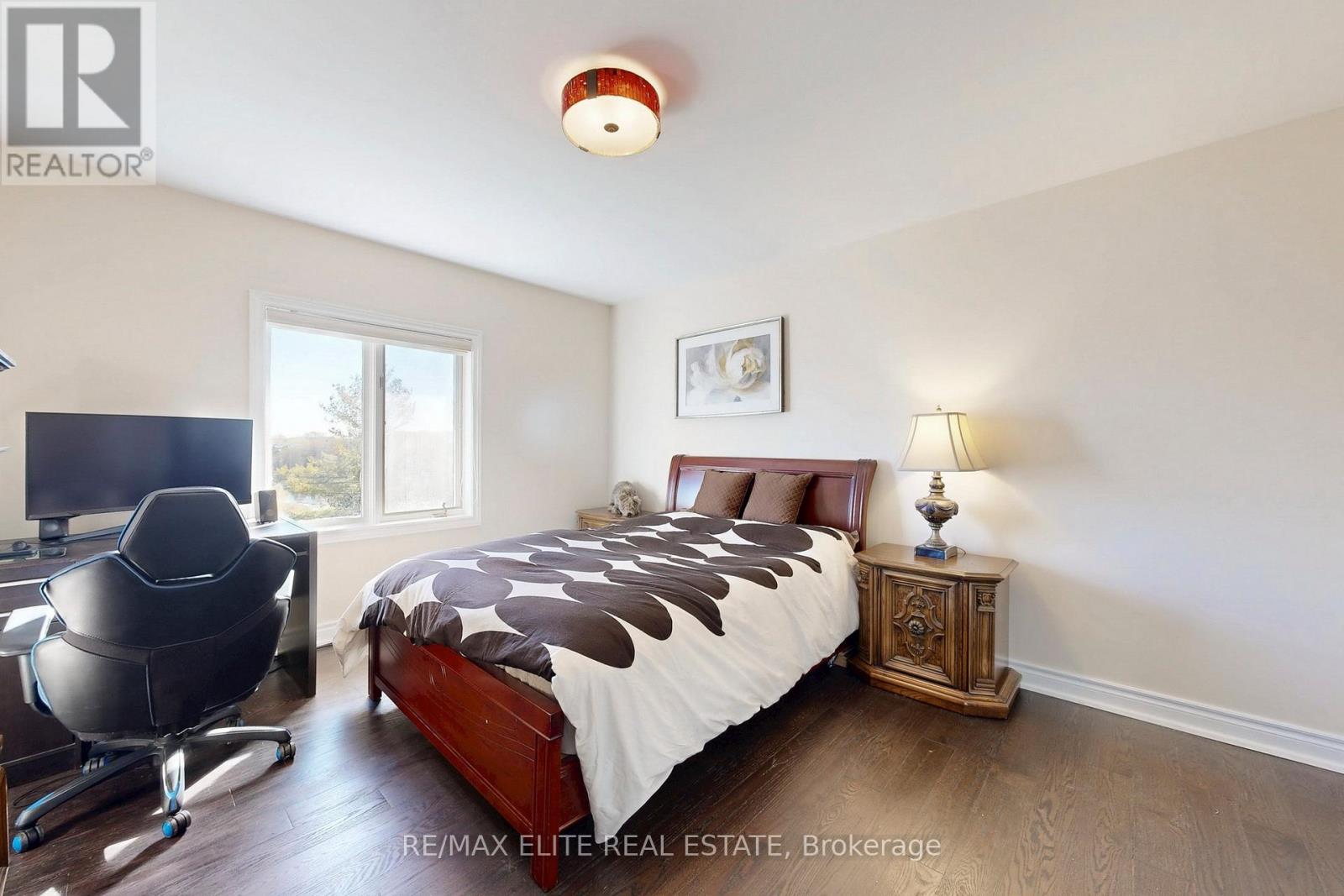 9 Island Lake Drive, Whitchurch-Stouffville, Ontario  L4A 3G7 - Photo 30 - N12489158