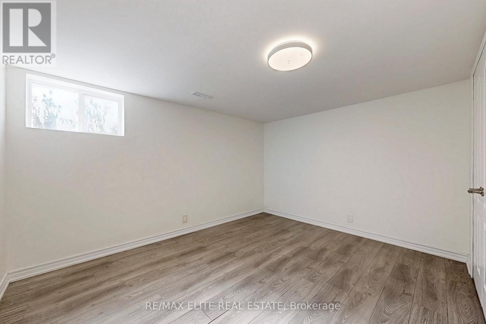 9 Island Lake Drive, Whitchurch-Stouffville, Ontario  L4A 3G7 - Photo 41 - N12489158