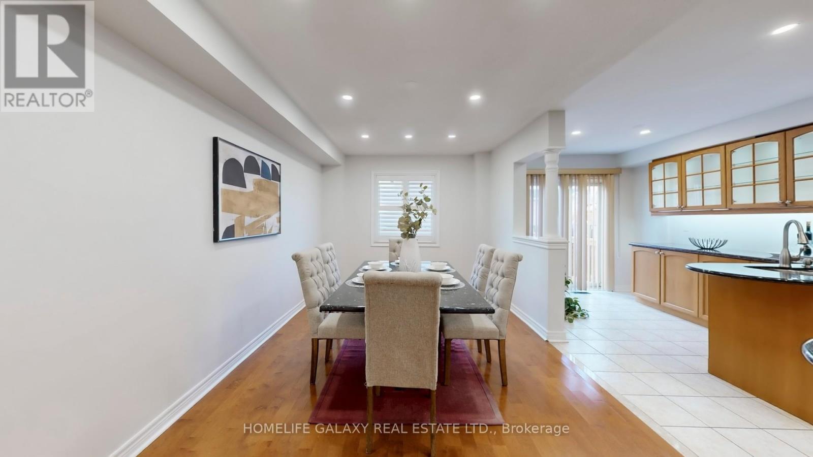 302 Redstone Road, Richmond Hill, Ontario  L4S 2V6 - Photo 8 - N12491304