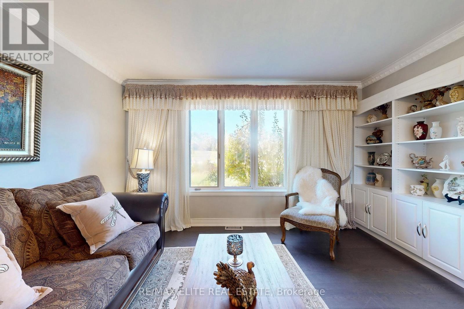 9 Island Lake Drive, Whitchurch-Stouffville, Ontario  L4A 3G7 - Photo 13 - N12489158