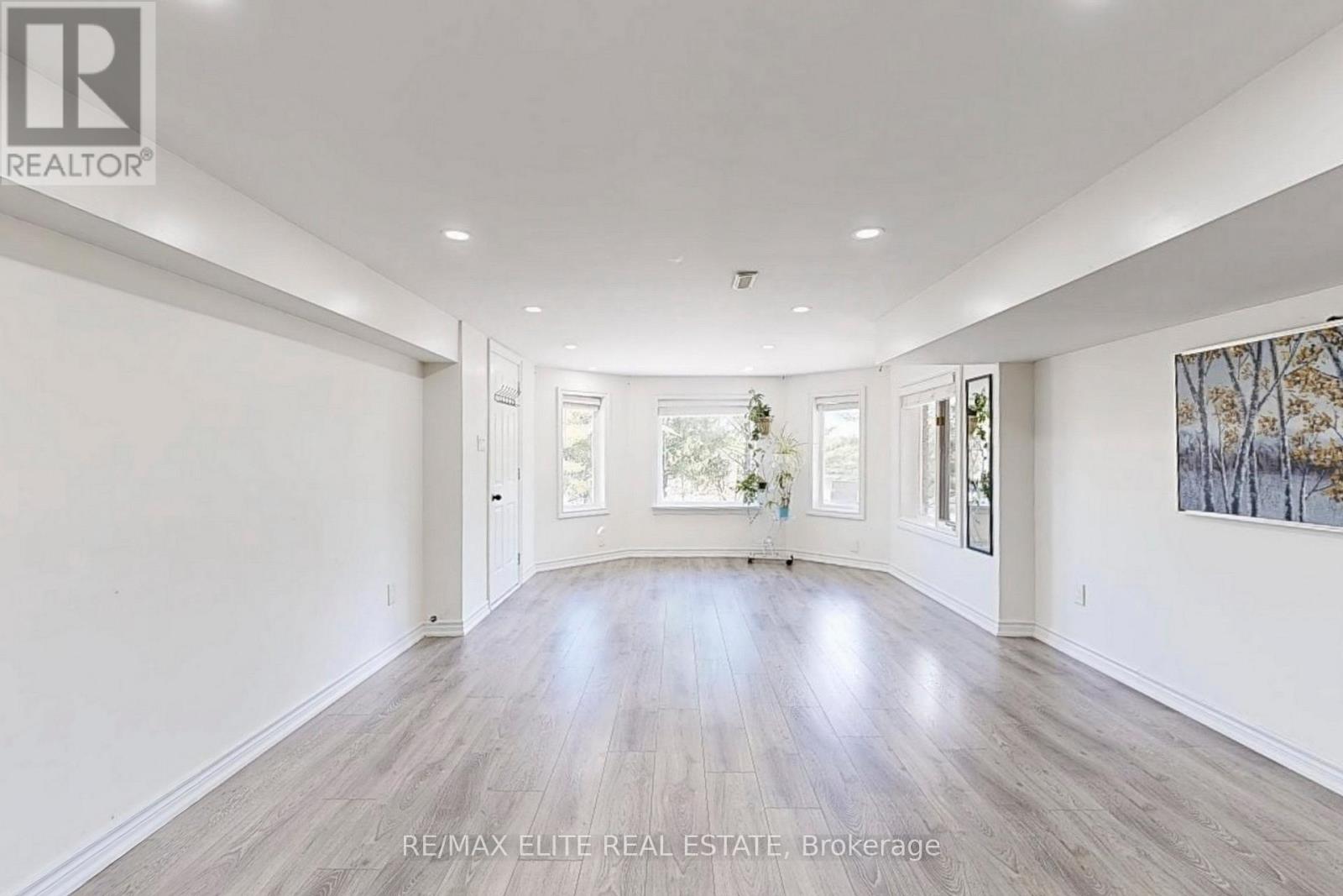 9 Island Lake Drive, Whitchurch-Stouffville, Ontario  L4A 3G7 - Photo 37 - N12489158