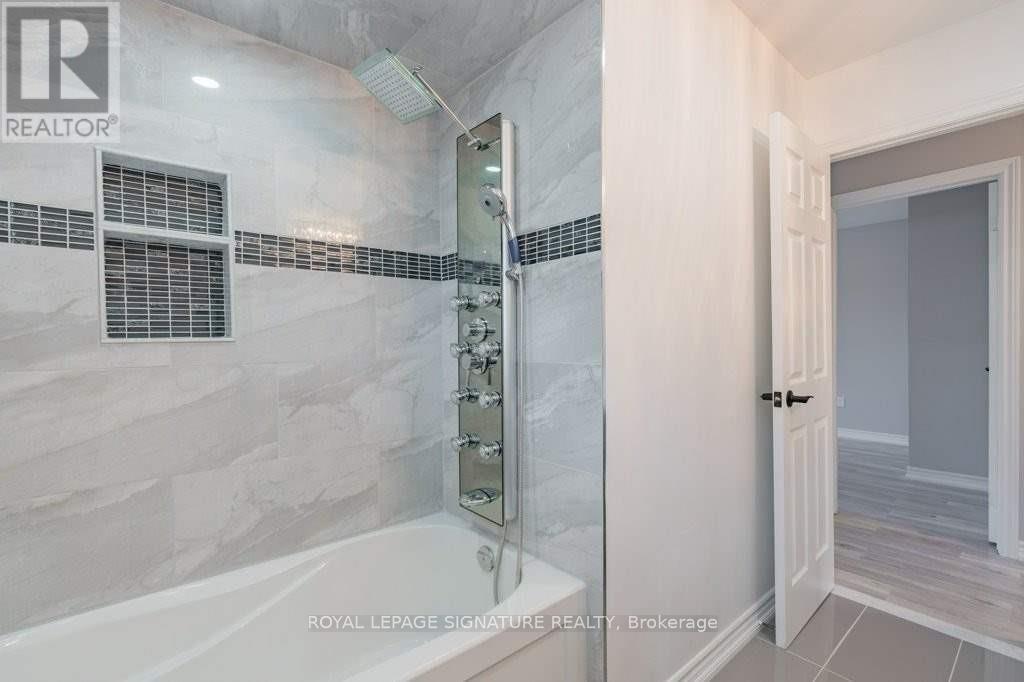 Main - 48 Lawndale Crescent, Brampton, Ontario  L6S 3L4 - Photo 10 - W12492418