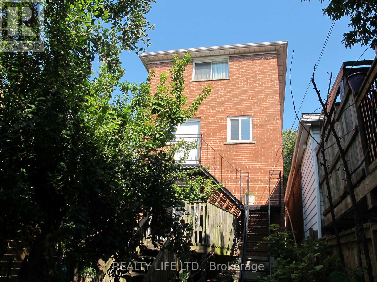 61 Cameron Avenue, Toronto, Ontario  M6M 1R1 - Photo 26 - W12492464