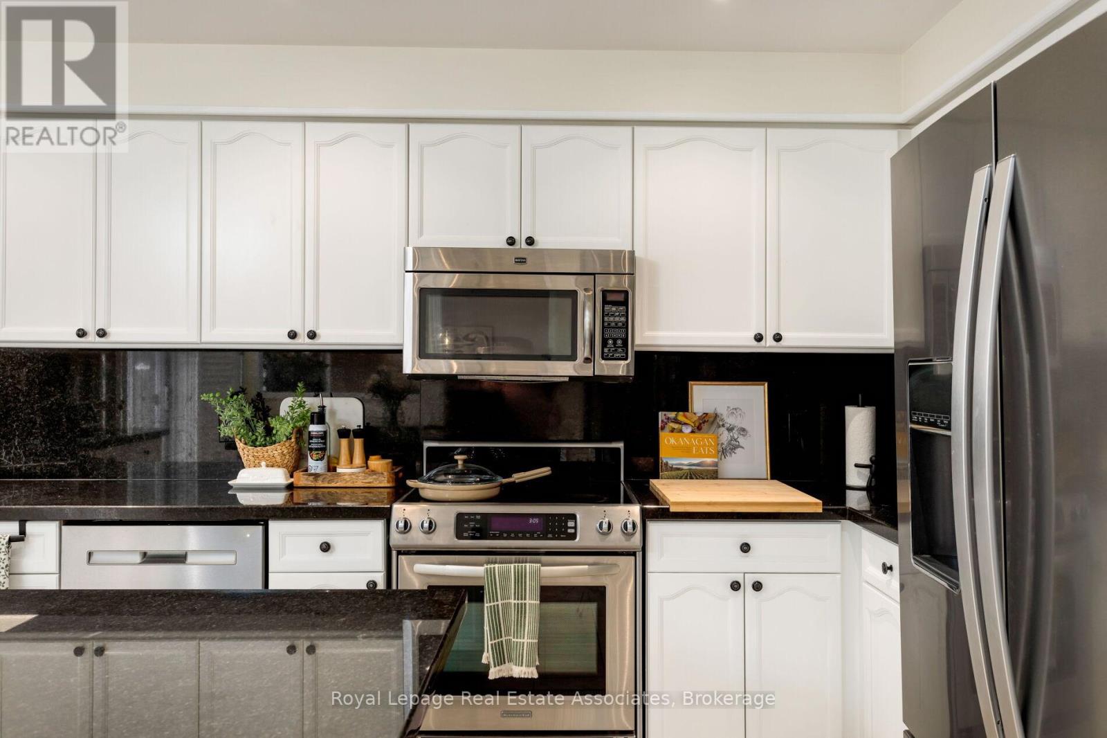 7081 Walworth Court, Mississauga, Ontario  L5N 7L4 - Photo 18 - W12492472