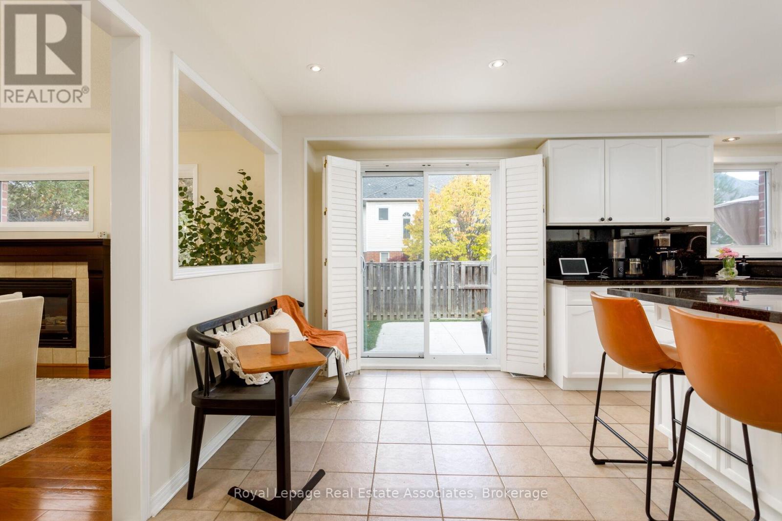 7081 Walworth Court, Mississauga, Ontario  L5N 7L4 - Photo 19 - W12492472