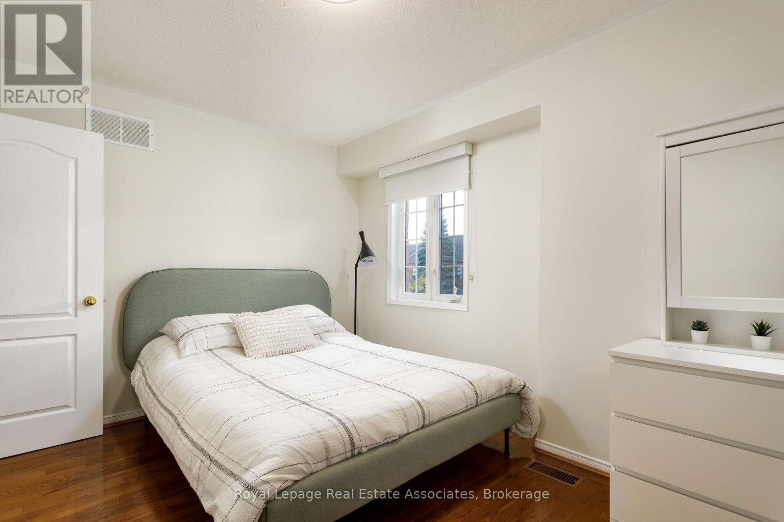 7081 Walworth Court, Mississauga, Ontario  L5N 7L4 - Photo 40 - W12492472