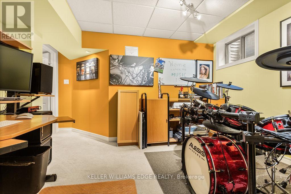 46 Wadsworth Circle, Brampton, Ontario  L6Z 1W7 - Photo 45 - W12492476