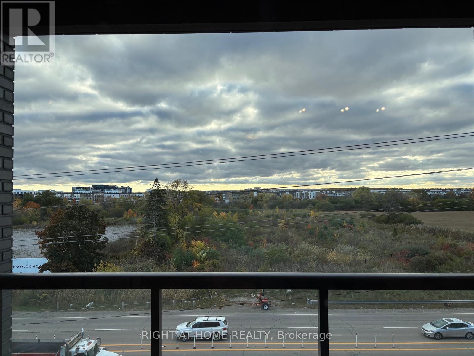 410 - 3071 Trafalgar Road, Oakville, Ontario  L6H 8C5 - Photo 13 - W12492494