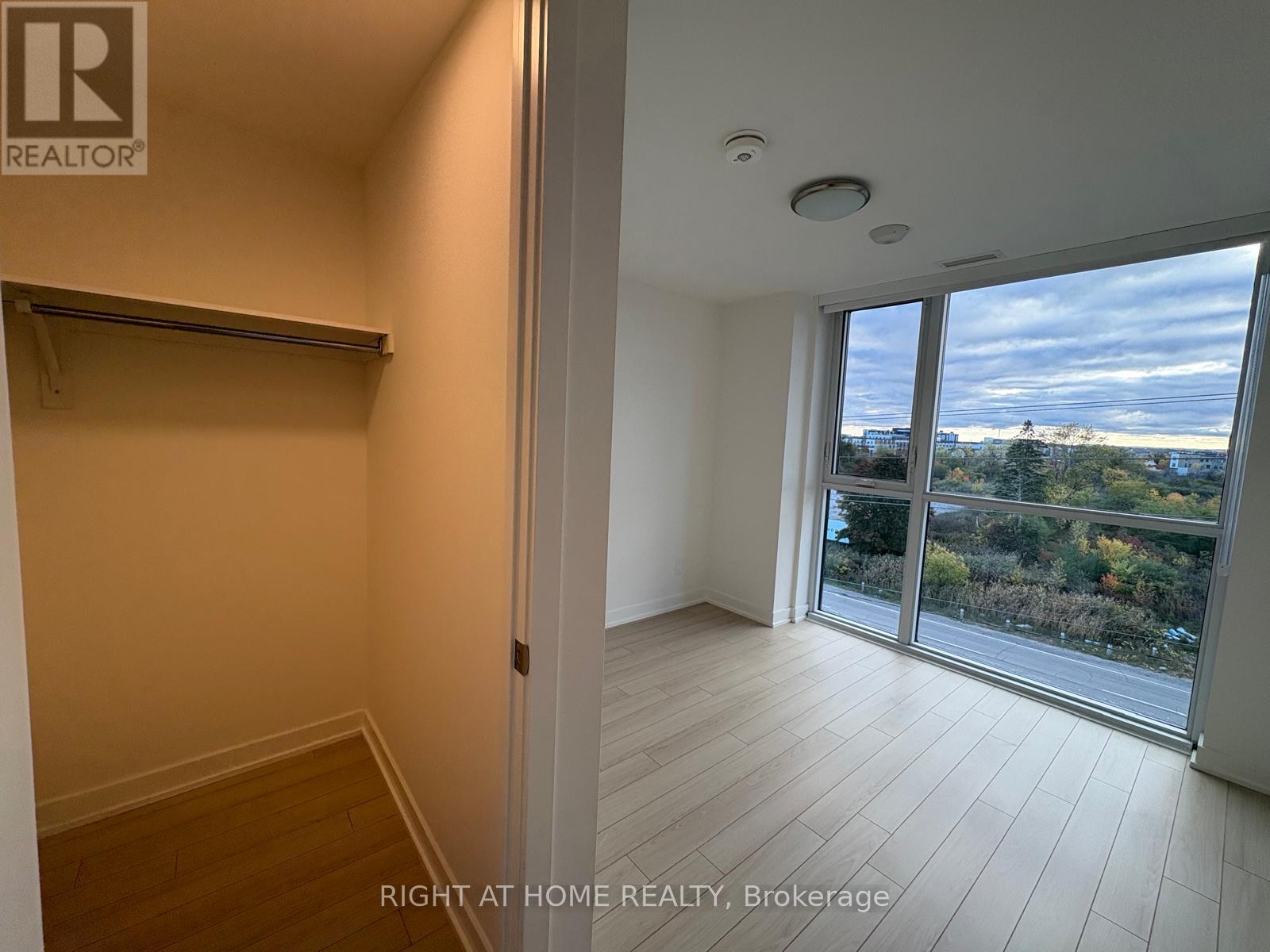 410 - 3071 Trafalgar Road, Oakville, Ontario  L6H 8C5 - Photo 19 - W12492494