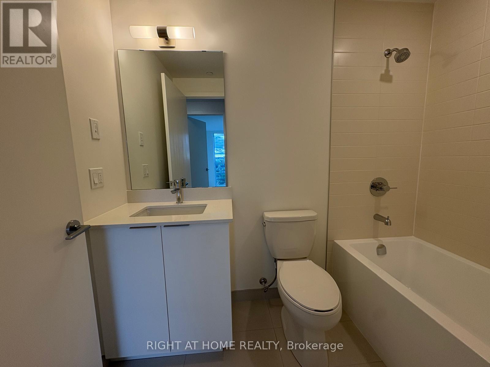 410 - 3071 Trafalgar Road, Oakville, Ontario  L6H 8C5 - Photo 20 - W12492494