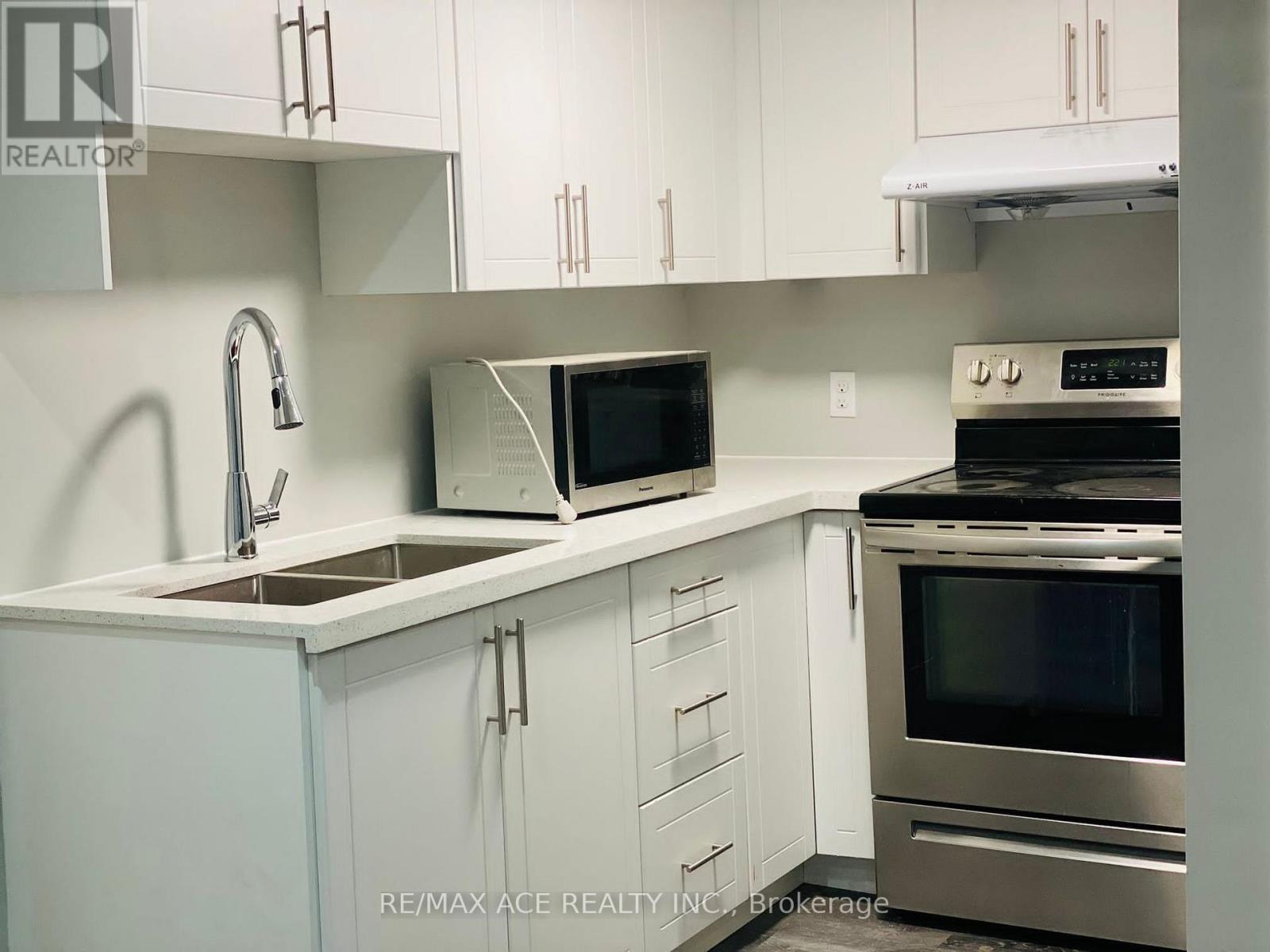 Bsmt - 152 Sea Drifter Crescent, Brampton, Ontario  L6P 4A8 - Photo 3 - W12492500