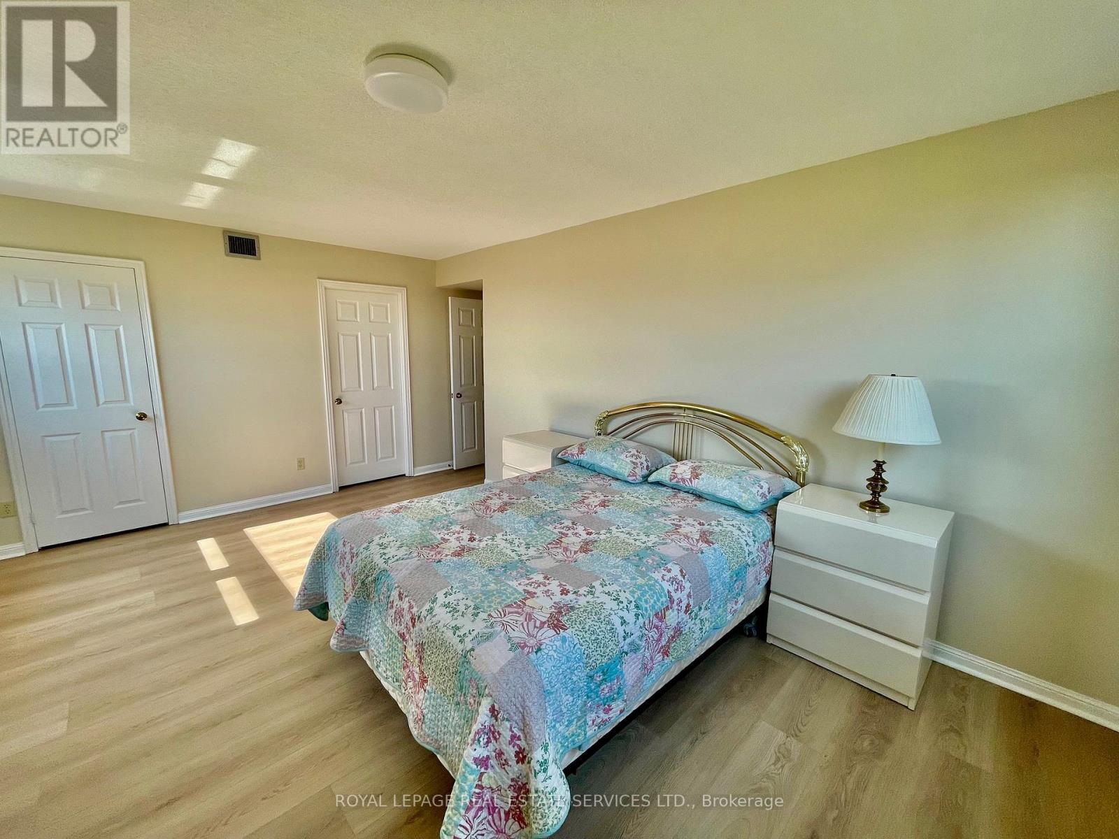 704 - 95 La Rose Avenue, Toronto, Ontario  M9P 3T2 - Photo 14 - W12492552