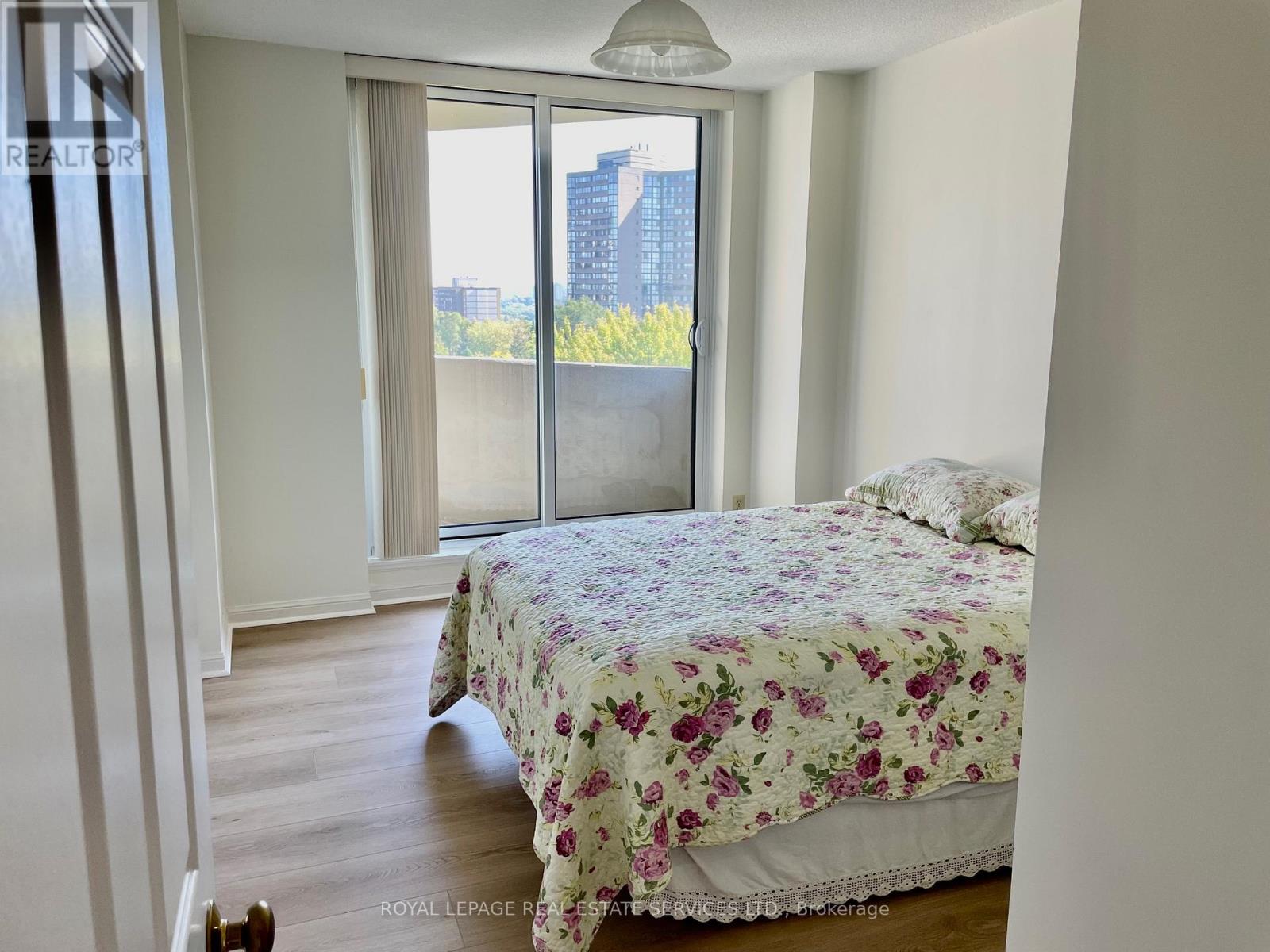 704 - 95 La Rose Avenue, Toronto, Ontario  M9P 3T2 - Photo 15 - W12492552