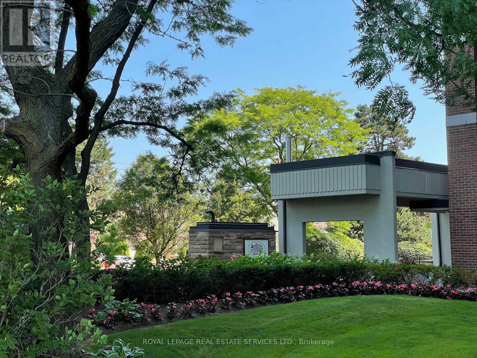 704 - 95 La Rose Avenue, Toronto, Ontario  M9P 3T2 - Photo 29 - W12492552