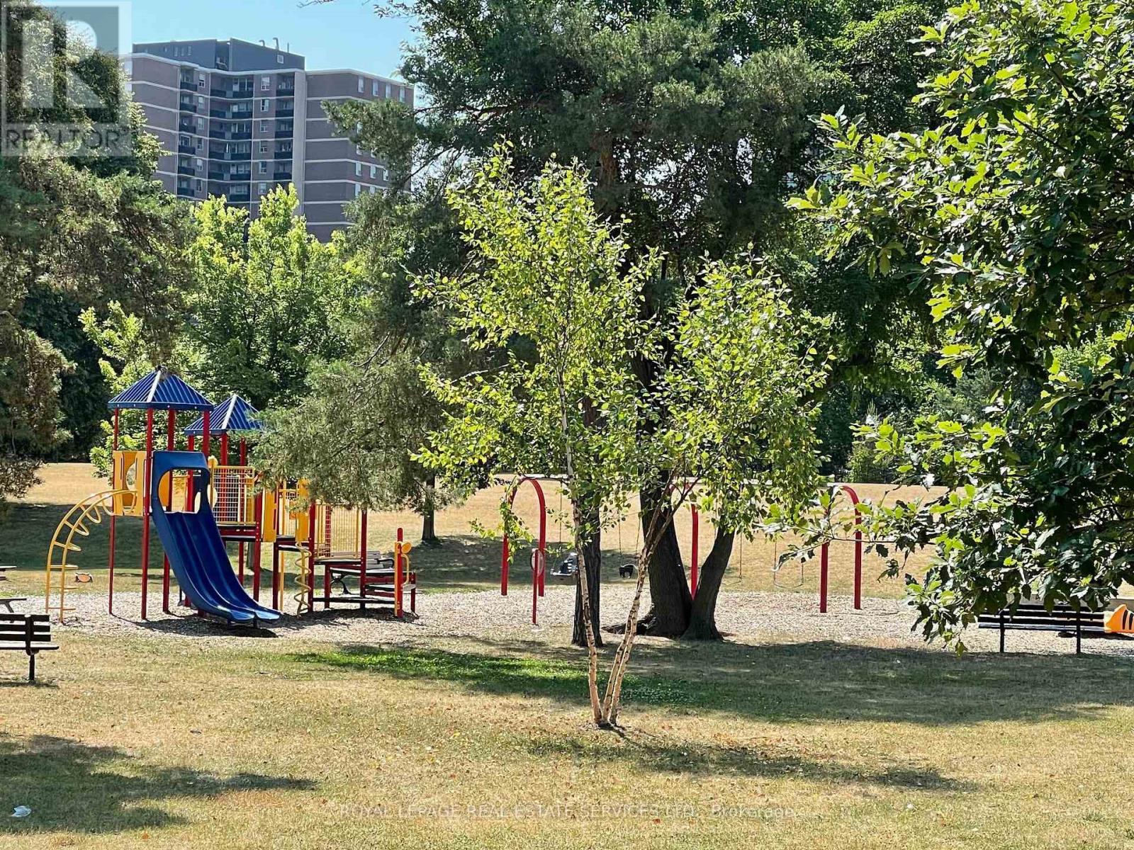 704 - 95 La Rose Avenue, Toronto, Ontario  M9P 3T2 - Photo 31 - W12492552